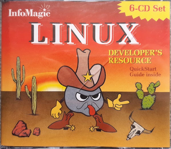 A tri-linux CD set A tri-linux CD set