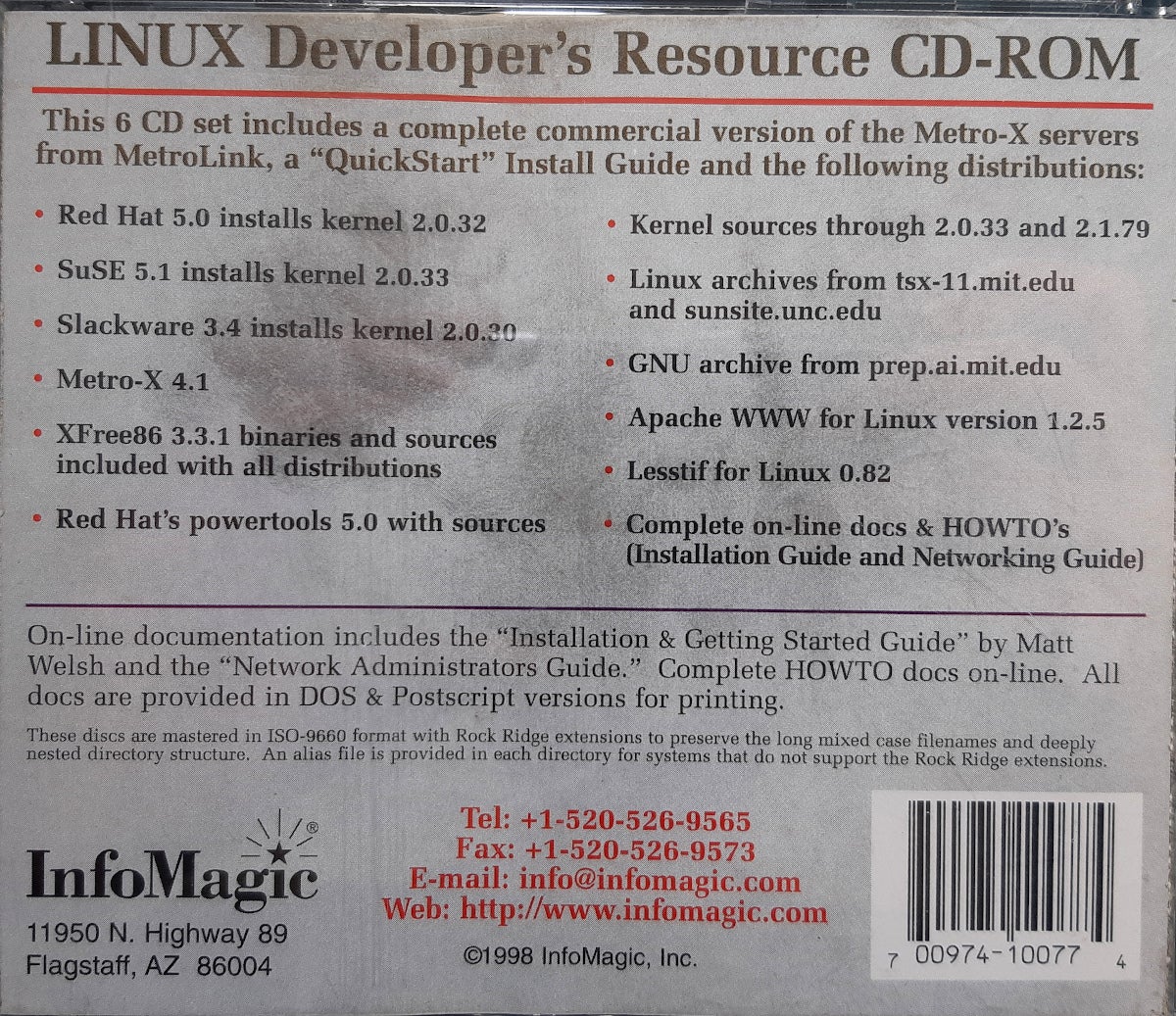 A tri-linux CD set A tri-linux CD set