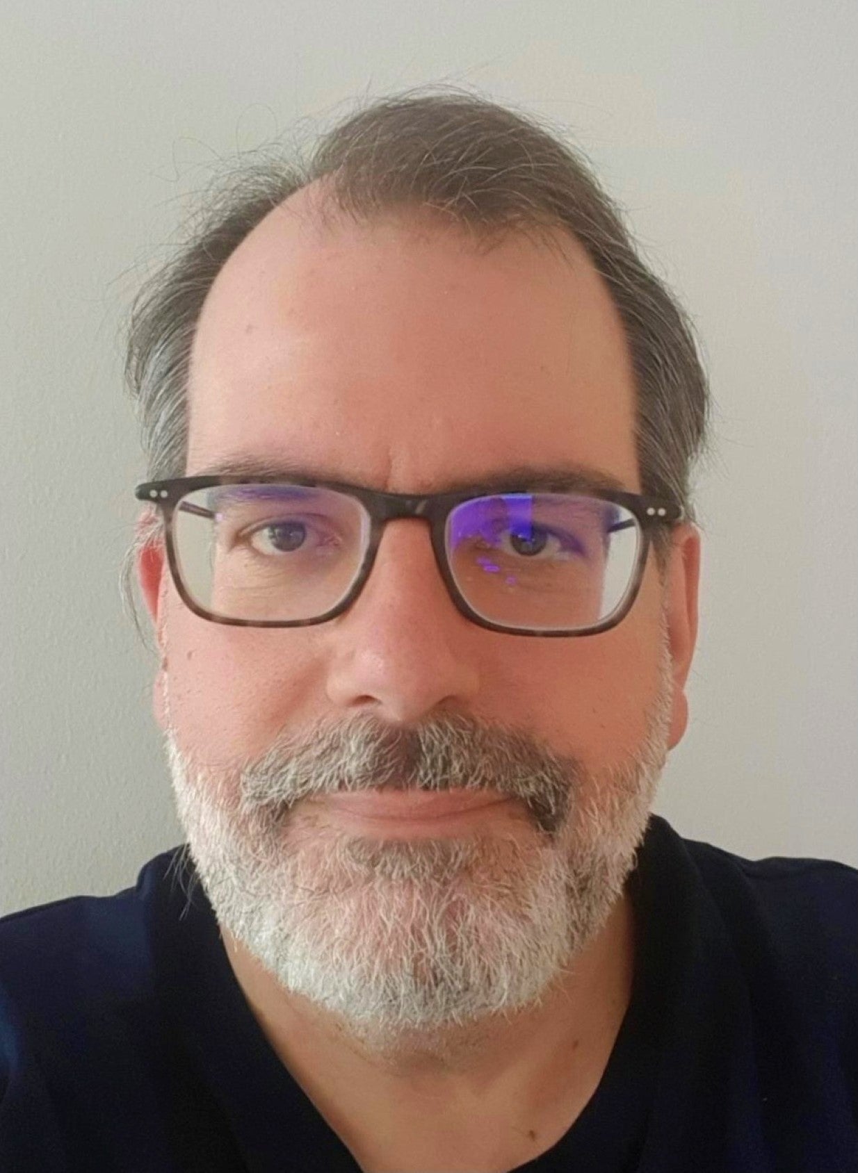 Portrait photo of Alexios Zavras