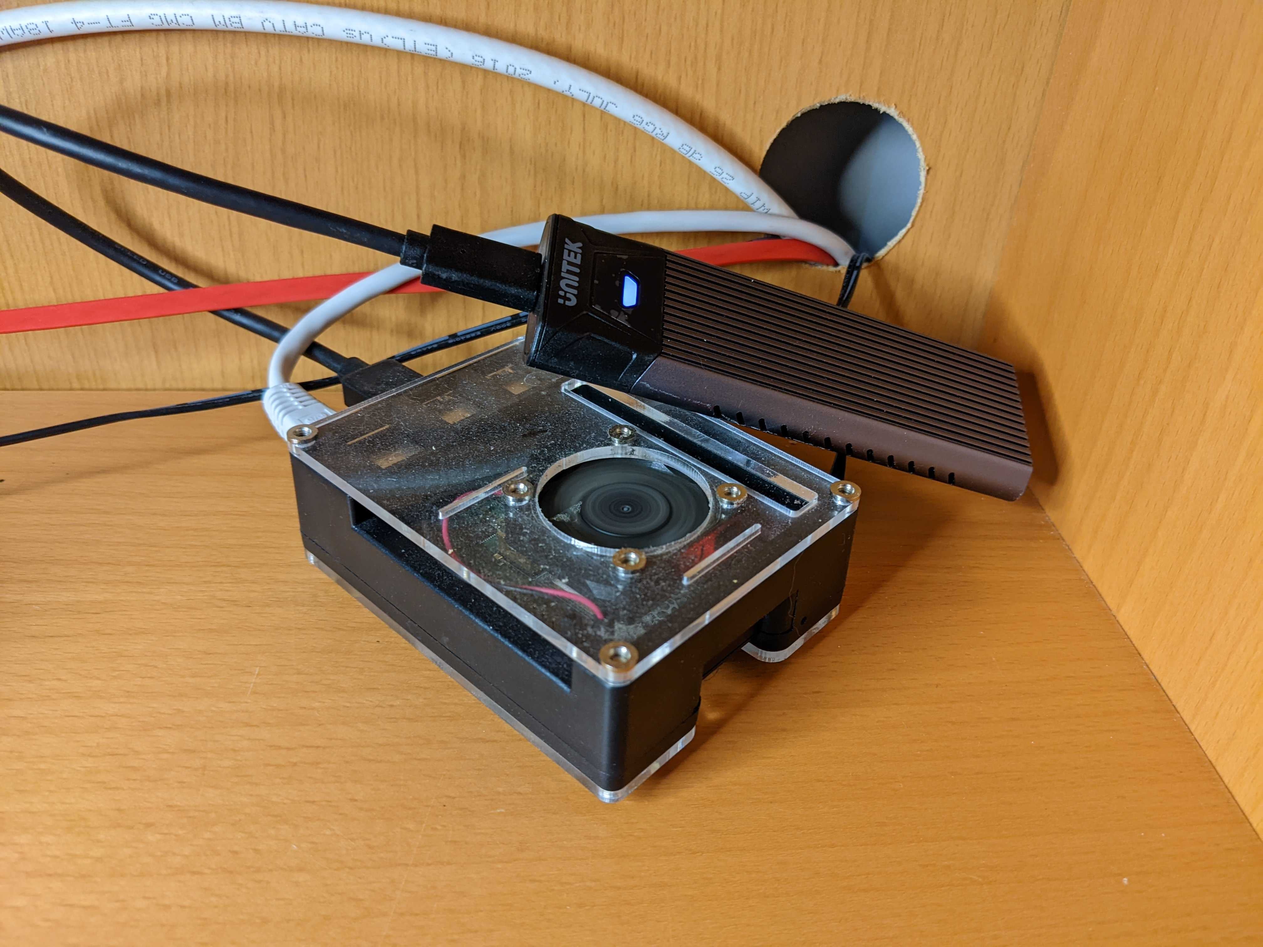 Fast but ugly Pi with SSD Fast but ugly Pi with SSD