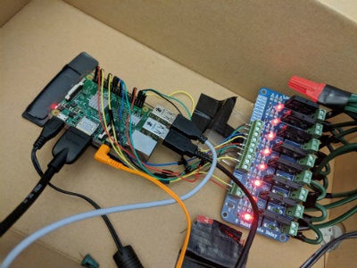 Raspberry Pi Lightshow in a box Raspberry Pi Lightshow in a box